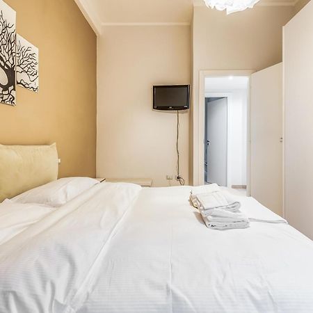 Milano Scalo Romana 4 Pax -Wi-Fi Scrivia Apartment Luaran gambar